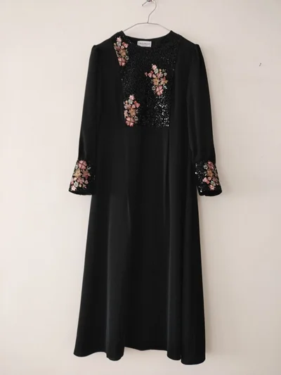 عبا مدل ثَمین